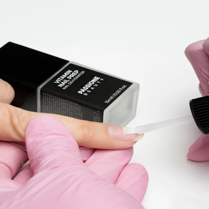 Nail prepping: a cosa serve e quando si usa